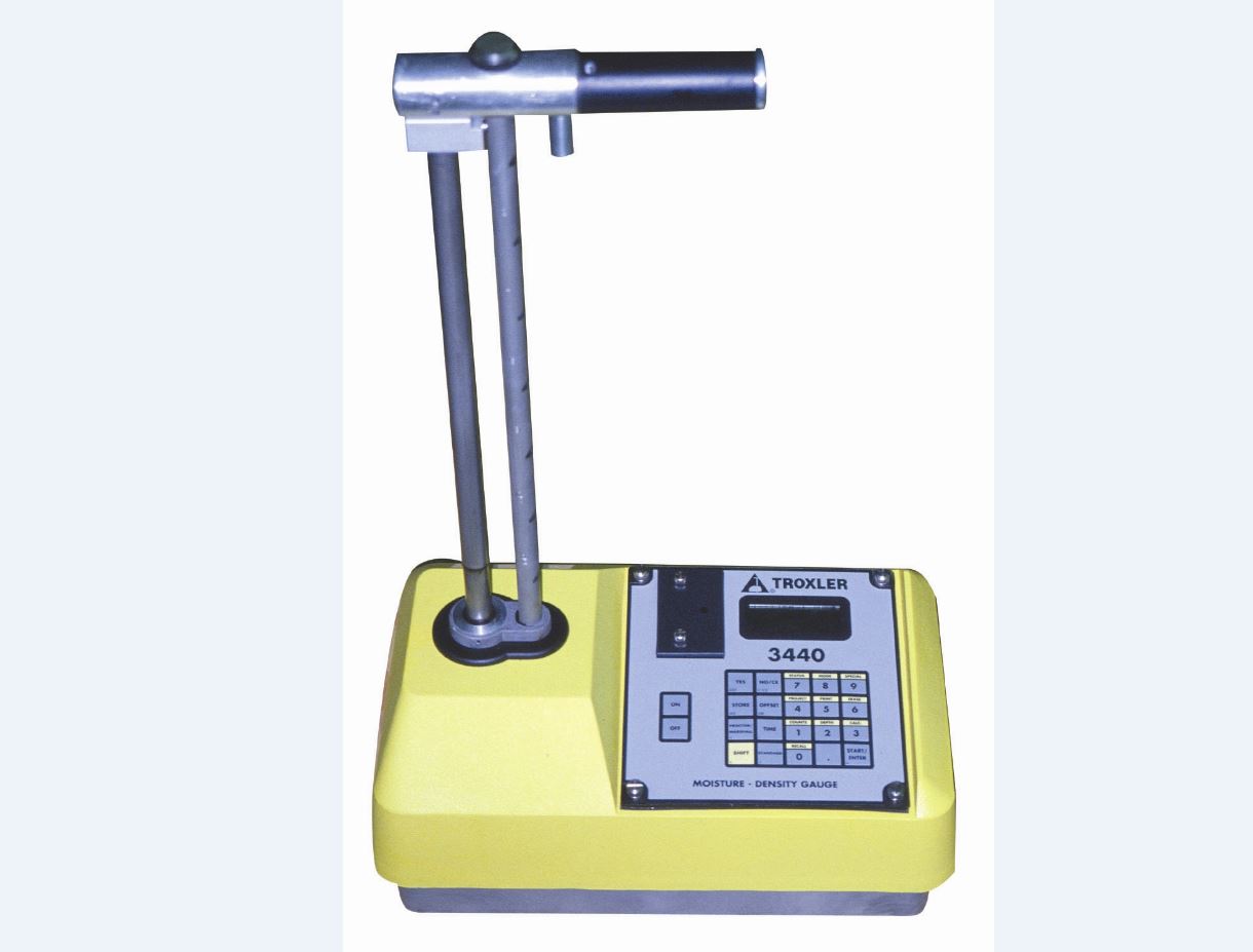 Nuclear moisture deals density meter